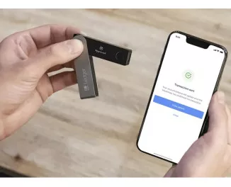 Апаратний криптогаманець Ledger Nano X Onyx Black