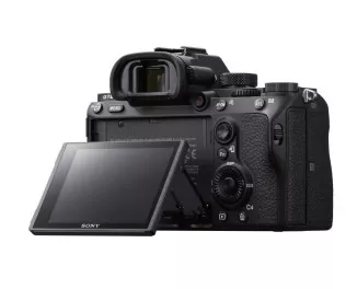 Бездзеркальний фотоапарат Sony Alpha A7 III kit (24-105 mm) f/4 G OSS (ILCE7M3GB)