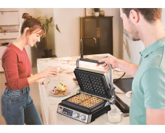 Електрогриль притискний Braun MultiGrill 7 CG 7044