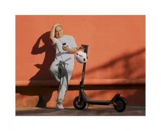 Електросамокат  Xiaomi Mi Electric Scooter 4 Lite