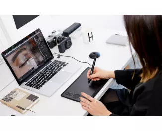 Графический планшет Wacom Intuos Pro S Bluetooth Black (PTH460K0B)