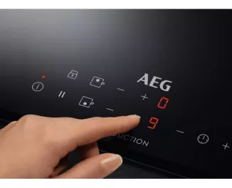 Индукционная варочная поверхность AEG IKB32300CB