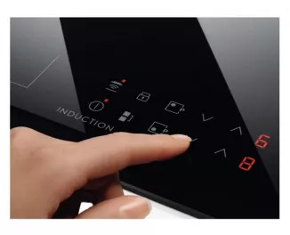 Индукционная варочная поверхность Electrolux CIR60430CB