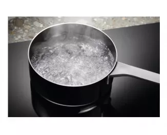 Индукционная варочная поверхность Electrolux EIP8146