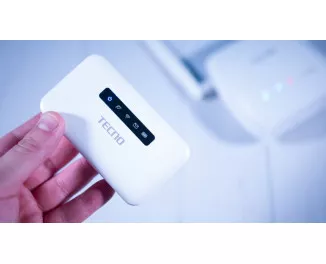 Мобильный маршрутизатор TECNO TR118 LTE, Wi-Fi4, 1xFE LAN, 1xMicroUSB, 2500mAh Белый