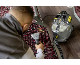 Пилосос Karcher Puzzi 8/1 (1.100-240.0)