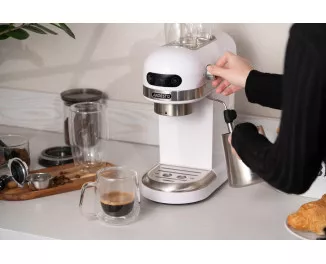 Рожковая кофеварка Ardesto YCM-E1500