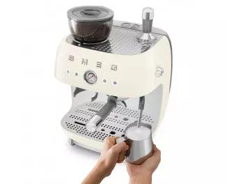 Рожковая кофеварка SMEG EGF03CREU