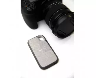 Внешний SSD накопитель 2 TB SanDisk Extreme Portable V2 (SDSSDE51-2T00-AW25)