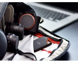 Внешний SSD накопитель 2 TB SanDisk Extreme PRO (SDSSDE80-2T00-G25)